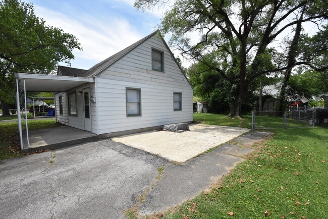 Building Photo - 2366 Park Ct