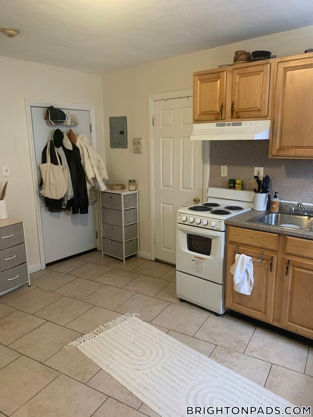 Foto principal - 1575 Commonwealth Ave