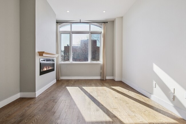 Building Photo - 120 Sherman Ave