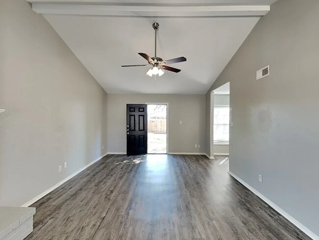 Building Photo - 1717 Lewis Trail