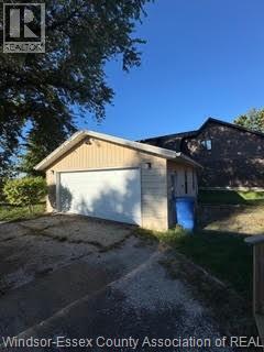 Photo du bâtiment - 4648 St Clair Rd