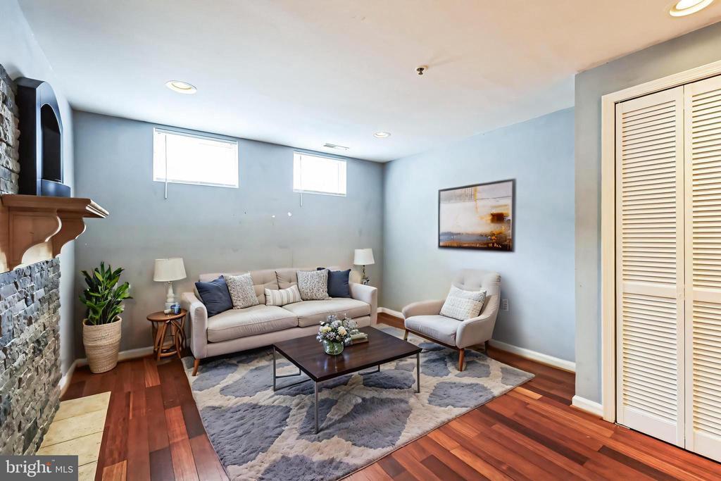 Foto principal - 4929 Foote St NE