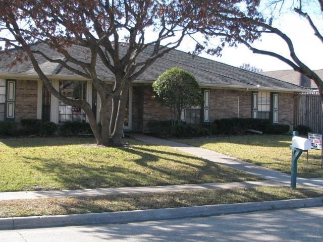 Foto principal - 2220 Teakwood Ln