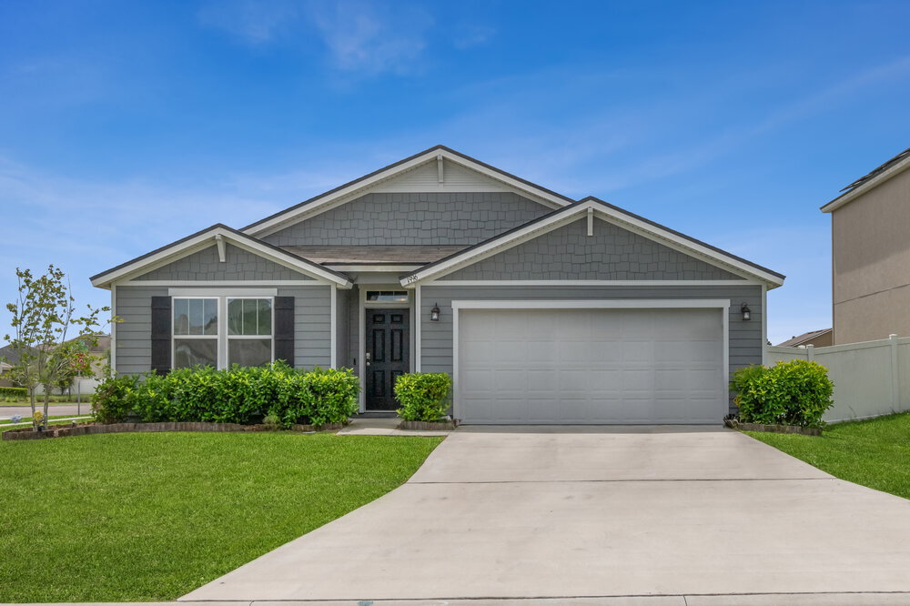 Foto principal - 1996 Pebble Point Dr
