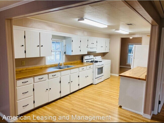 Foto del edificio - 3 br, 2 bath House - 425 Avenue E