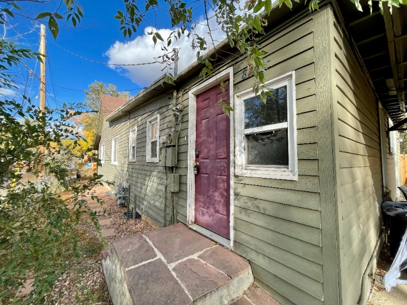 Primary Photo - 825 S Logan Ave
