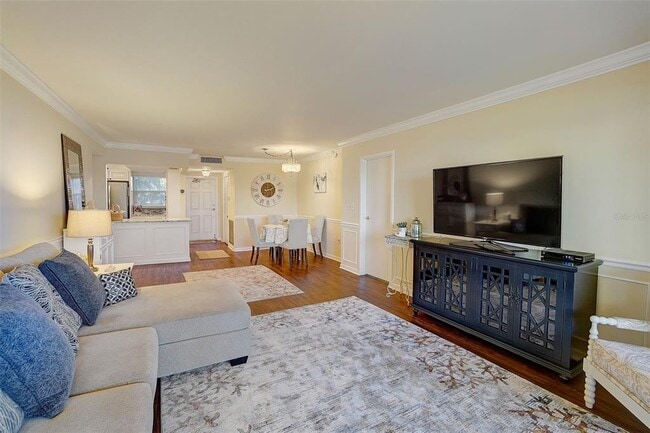 Building Photo - 5108 Brittany Dr S
