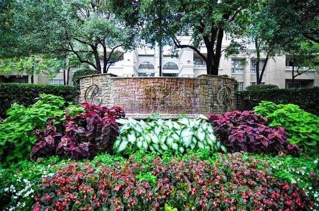 Building Photo - 3225 Turtle Creek Blvd