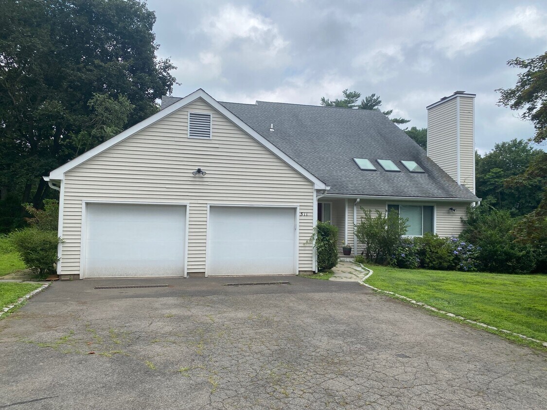 Foto principal - 511 Scofieldtown Rd