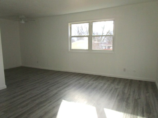 Building Photo - 2515 W Westport Rd