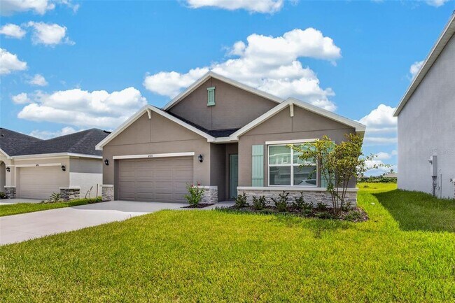 Building Photo - 10924 Rabbit Grv Trl