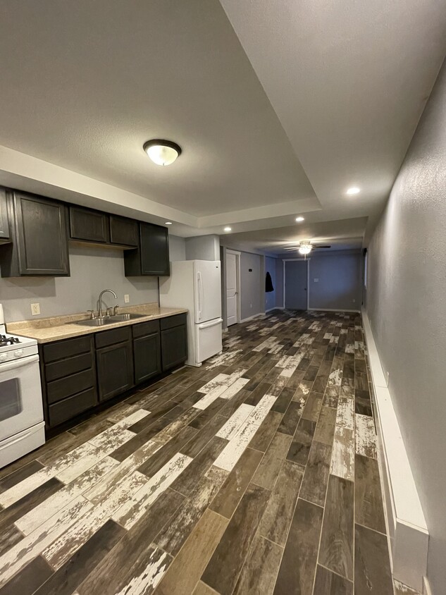 Building Photo - 2054 Norcon Ln