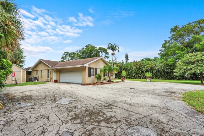 Building Photo - 4529 Square Lake Dr