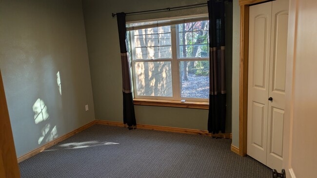 Master bedroom 12x11 feet - 2904 Tina Ave