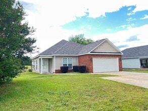 Building Photo - 114 Shasta Dr
