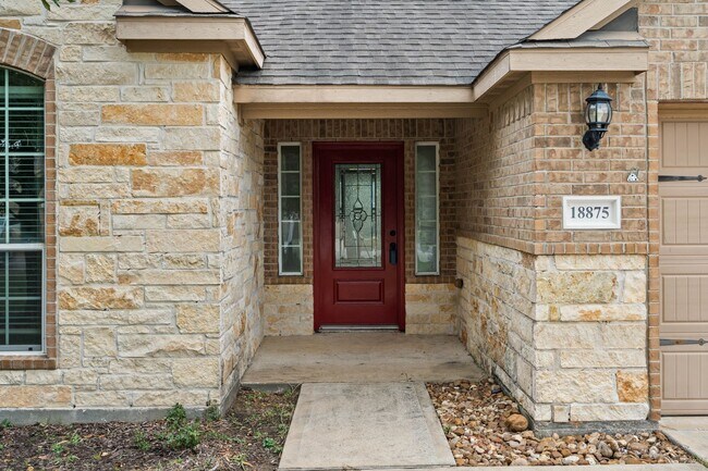 Foto del edificio - 18875 Maverick Ranch Rd E