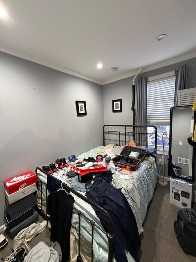 Foto del edificio - 267 Ackerman Ave