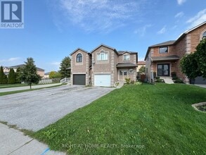 Building Photo - 20 Courtney Crescent