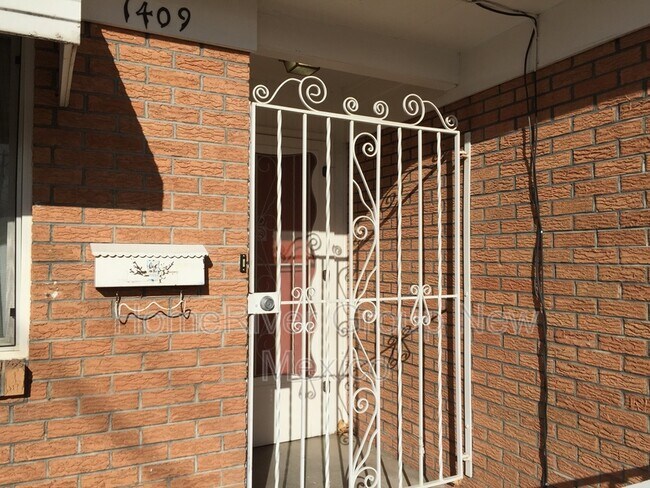 Building Photo - 1409 Park Ave SW