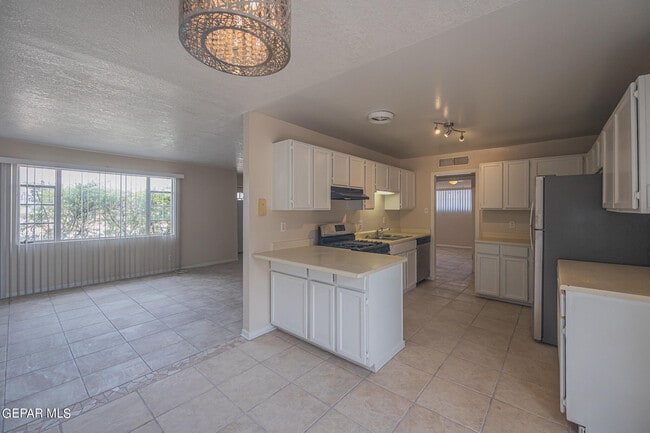 Foto del edificio - 1504 Nueces Way