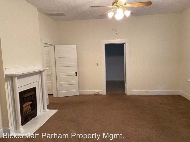 Building Photo - 1233 Eberhart Ave