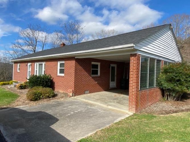 Primary Photo - 2422 W Lee Hwy