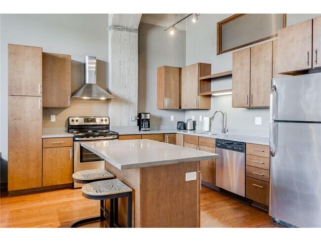 Foto del edificio - 730 N Washington Ave