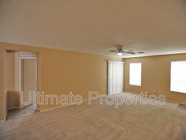 Building Photo - 23730 W Bowker St