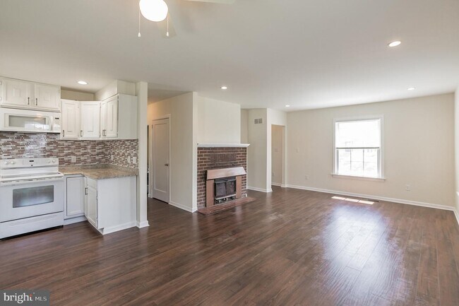 Foto del edificio - 3419 Clayton Ave