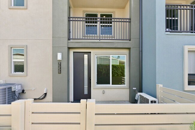 Building Photo - 7555 Landon Ln