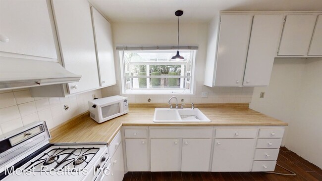 Building Photo - 2 br, 1 bath House - 5406 Ellen Way