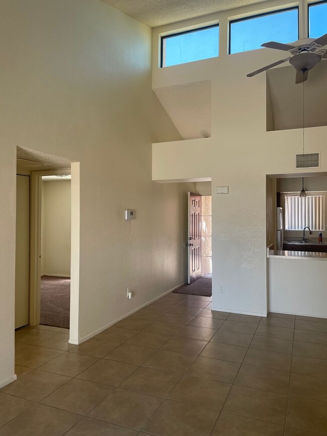 Building Photo - 1501 S Van Buren Ave