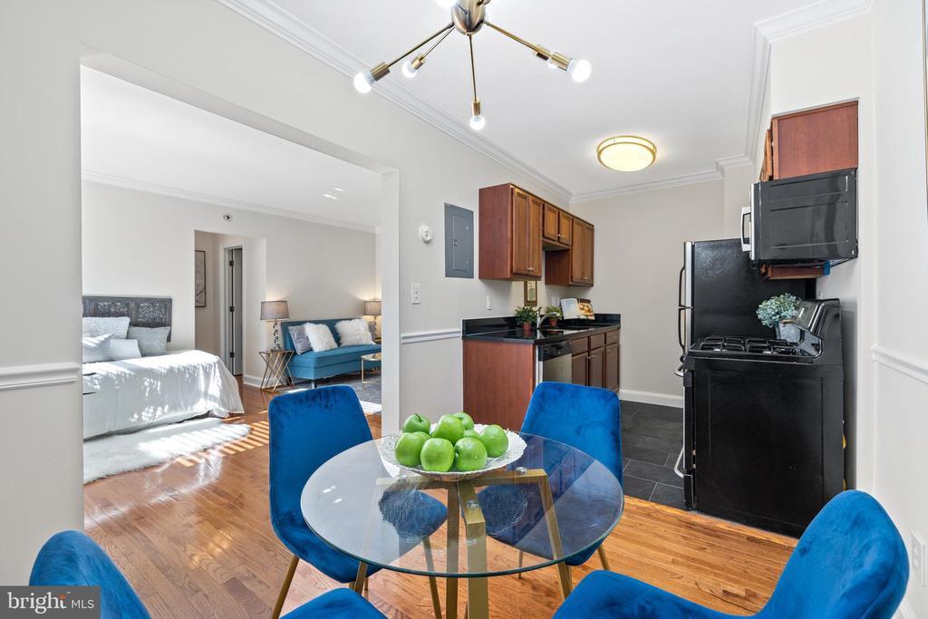 Foto principal - 906 S Washington St