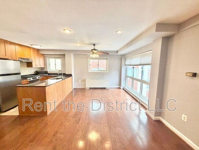 Foto del edificio - 5315 Connecticut Ave NW