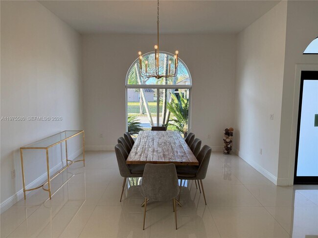 Foto del edificio - 14205 NW 21st St