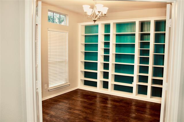 Building Photo - 10240 Los Barros Trail