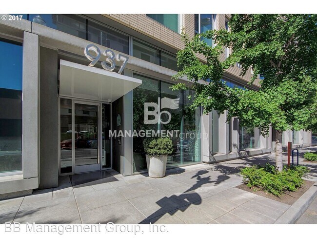 Foto del edificio - 2 br, 2 bath House - 937 NW Glisan Unit 1333