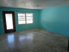 Building Photo - 5413 Jersey Ave S