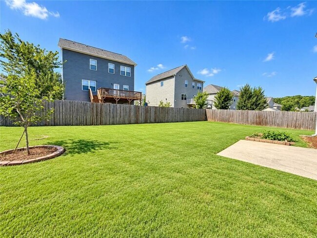 Foto del edificio - 1718 Hanover W Ct