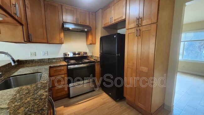 Foto del edificio - 4202 Solar Cir
