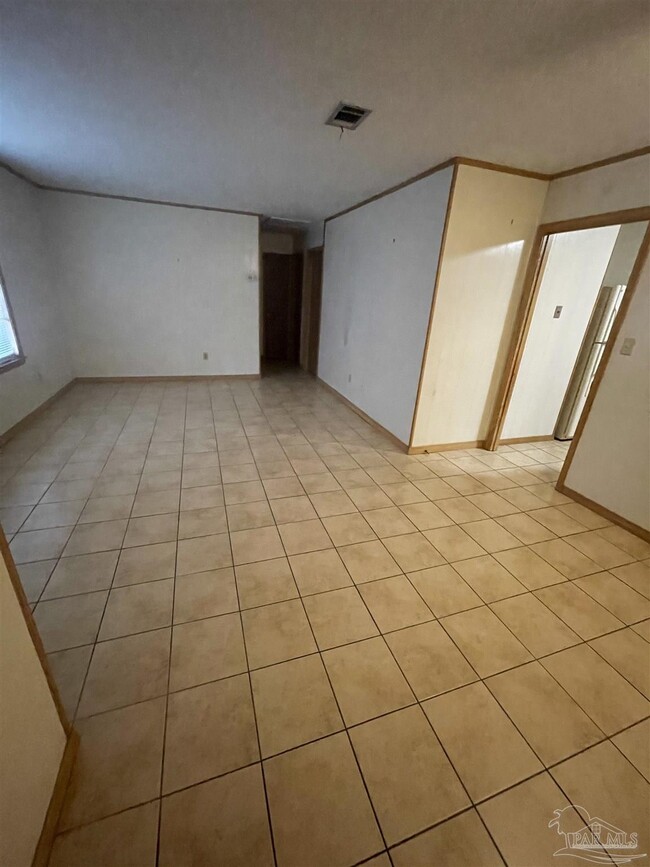 Foto del edificio - 1453 E Johnson Ave