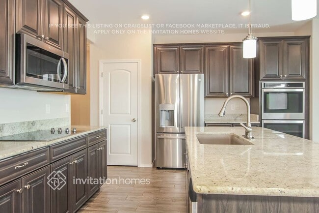 Foto del edificio - 12651 W Glenn Dr