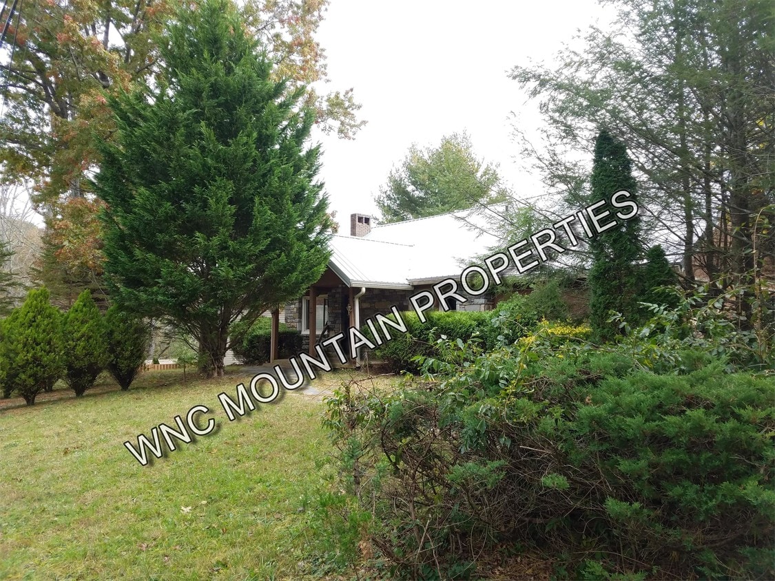 Foto principal - 111 Concord Rd