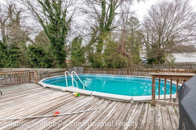 Foto del edificio - 5 br, 3 bath House - 6508 Pugh St.