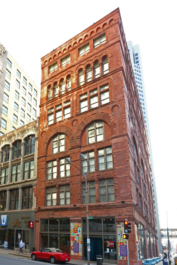 Primary Photo - Bell Lofts