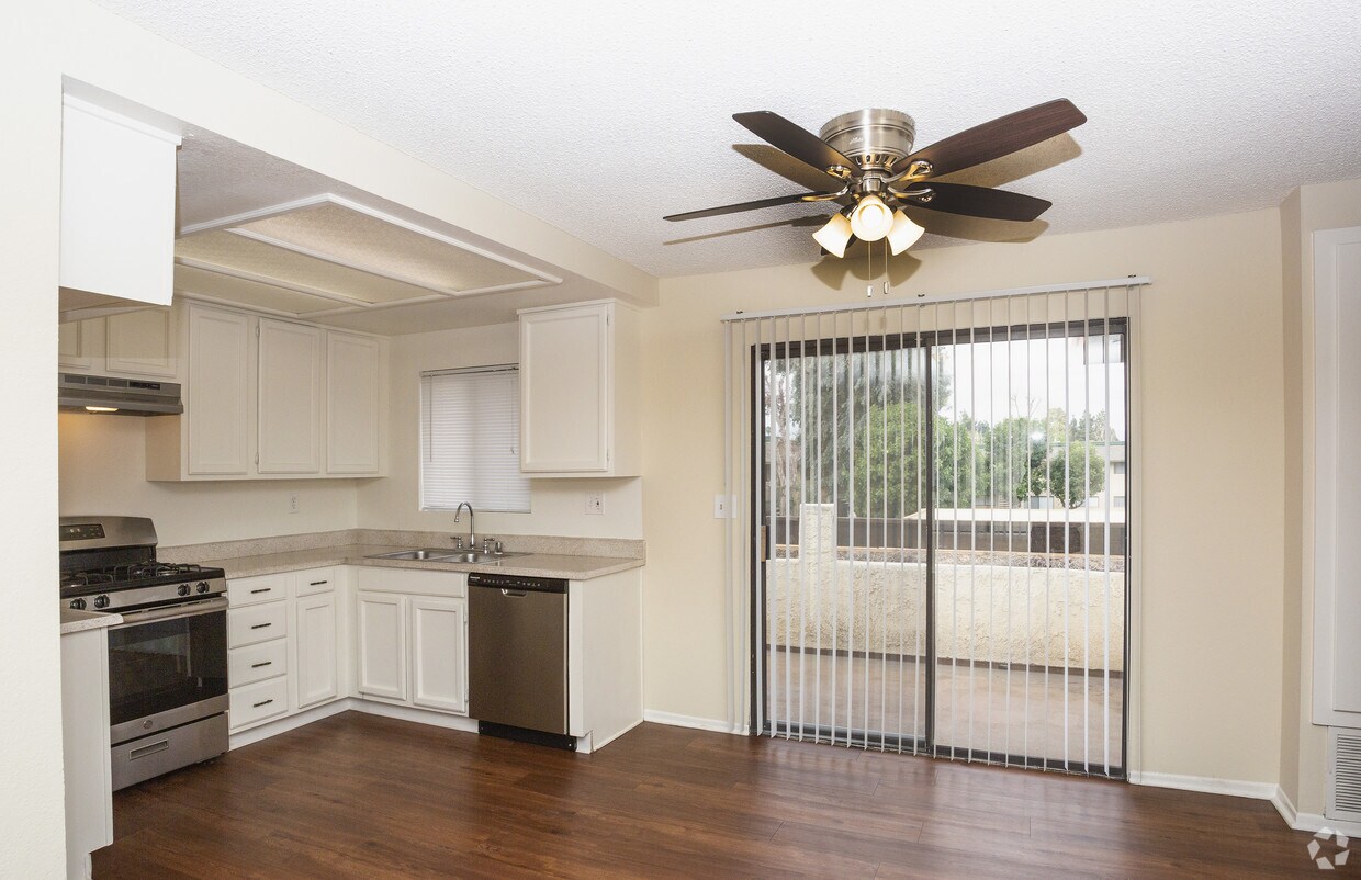 Mission Garden Apartments 3850 Skofstad St Riverside, CA