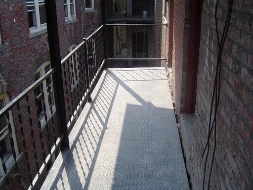 Building Photo - 207 S 46th St