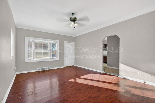 Building Photo - 5978 Laurette Ave