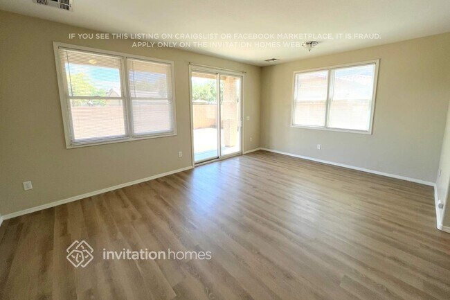 Foto del edificio - 17131 W Tara Ln