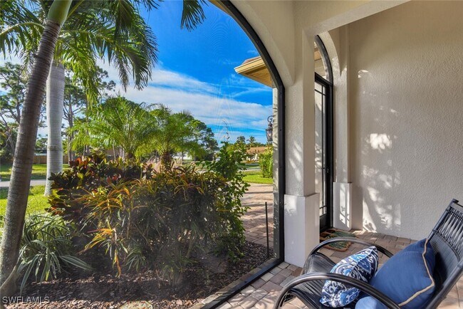 Building Photo - 707 104th Ave N